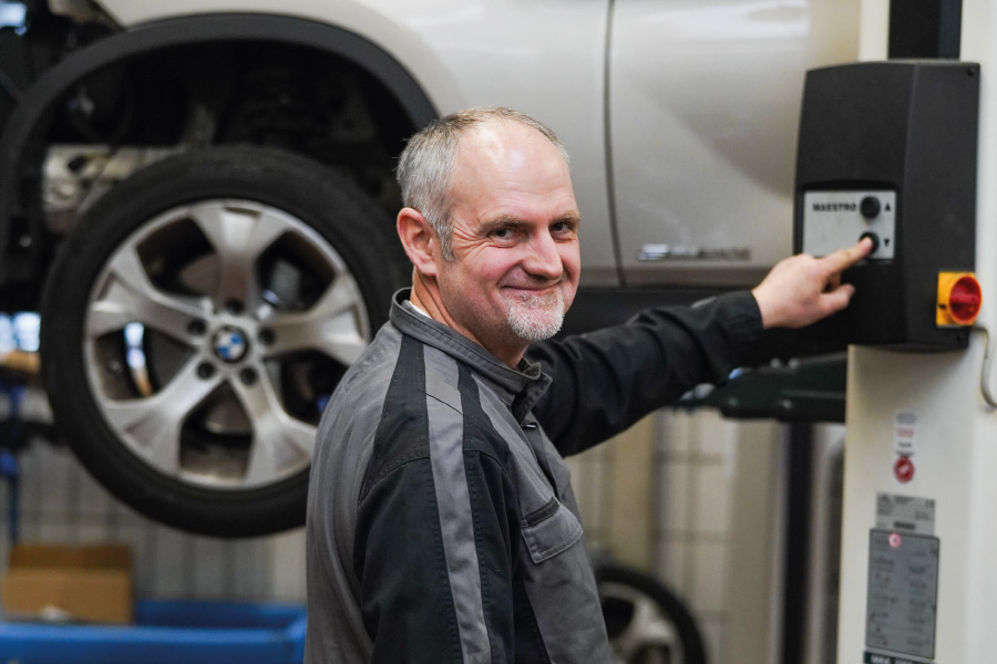 Karosseriebauer für BMW und MINI