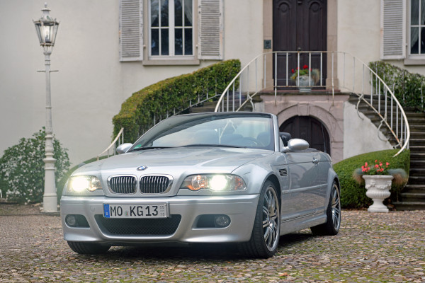 BMW E46 Cabrio mit Licht eingeschaltet