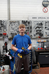 unser BMW Autohaus Azubi in Kempen