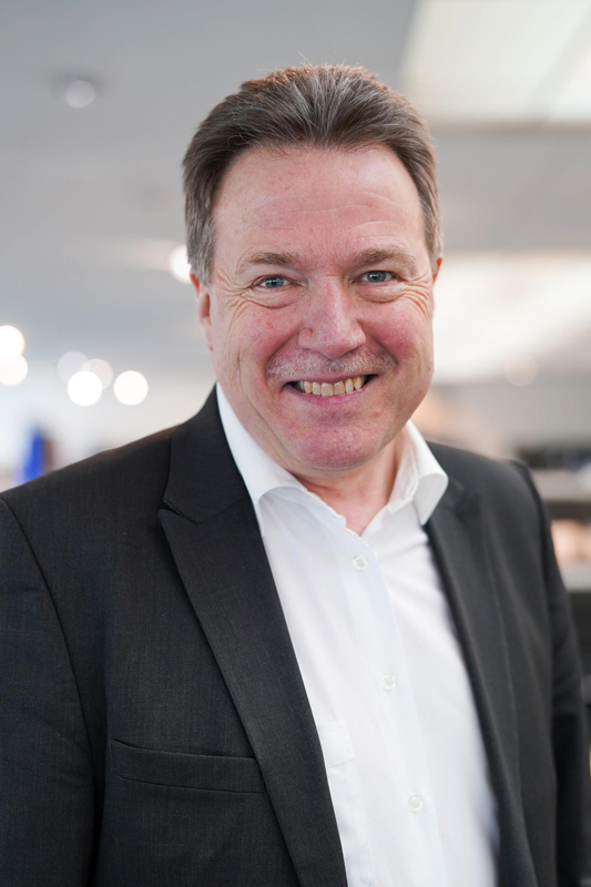 Abschied von Rolf Grimmer bei Auto Becker Klausmann